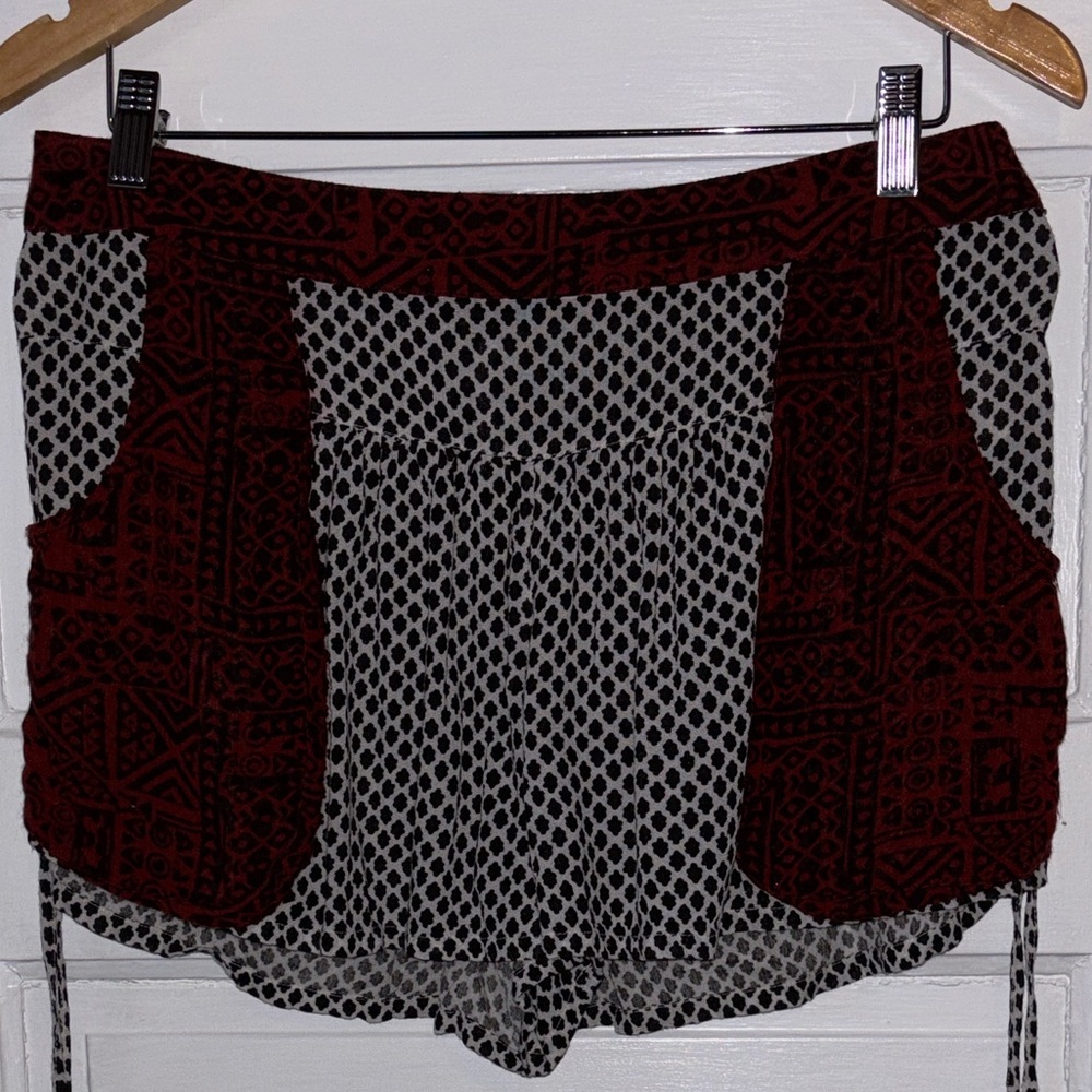 FREE PEOPLE BOHO MIXED PRINT SHORTS